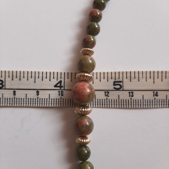 Unakite Jasper Tumbled Crystal Round  Beaded Bracelet - Picture 8 of 8